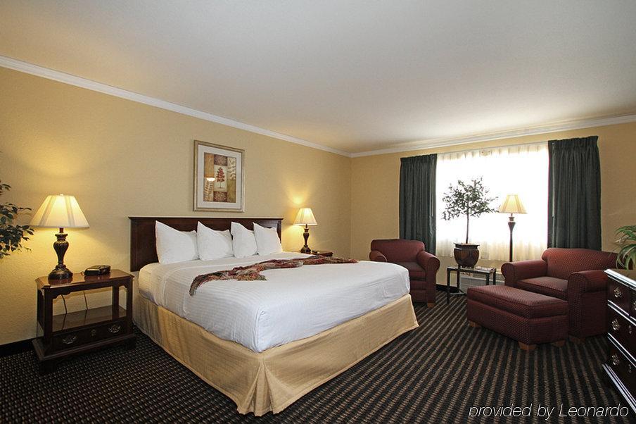 Travelodge By Wyndham Stratton Room photo