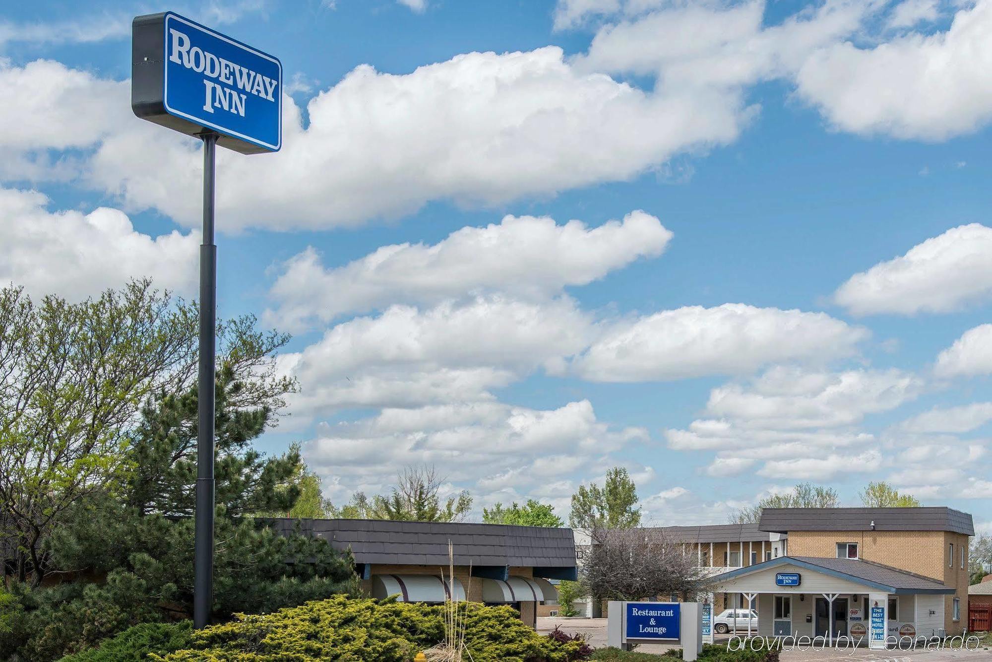 Travelodge By Wyndham Stratton Exterior photo